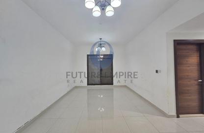 Apartment - 2 Bedrooms - 4 Bathrooms for rent in SHK Building - Al Jaddaf - Dubai
