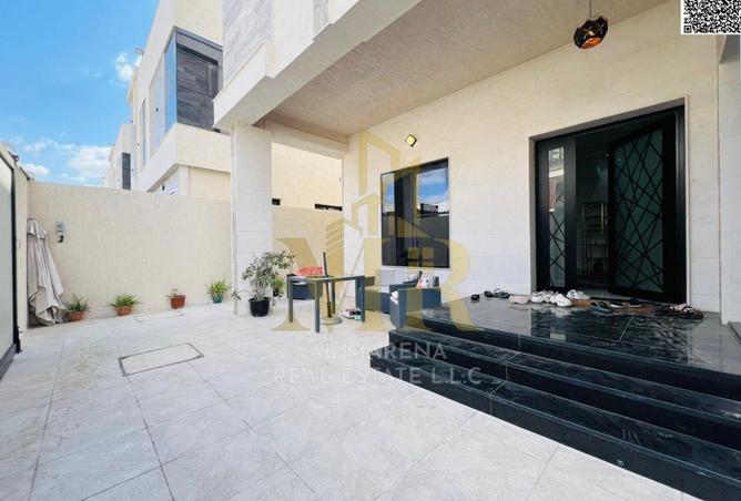 77399105 - Property Image 2