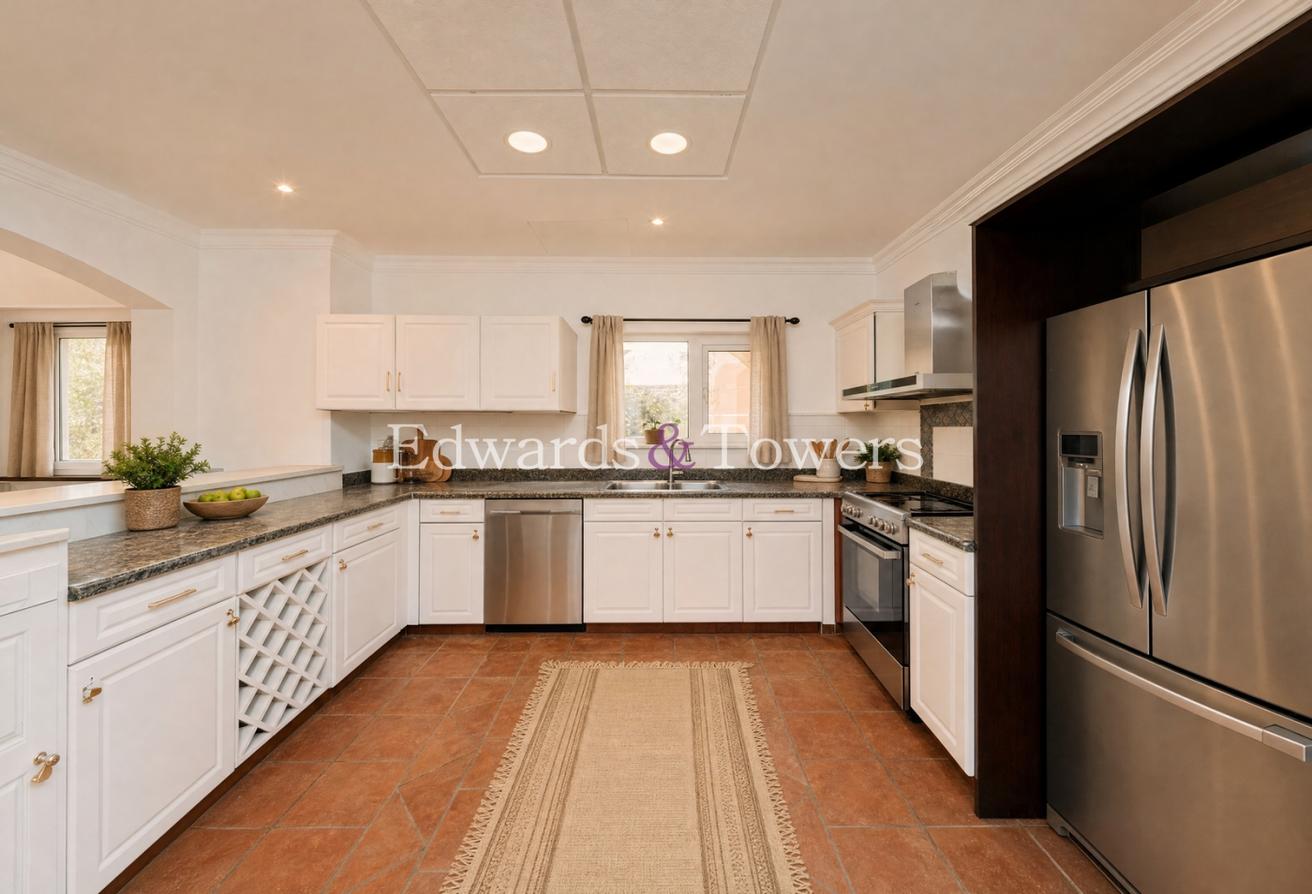 Spacious 5BR Villa | Private Pool | Unfurnished photo 6