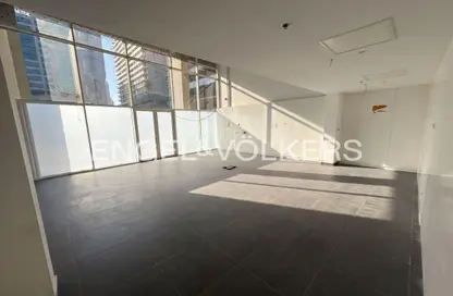 Retail - Studio - 1 Bathroom for rent in Capital Golden Tower - Business Bay - Dubai