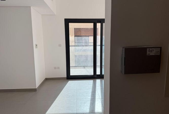 64417000 - Property Image 3