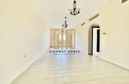 Apartment - 1 Bedroom - 2 Bathrooms for rent in Muwaileh 3 Building - Muwaileh - Sharjah