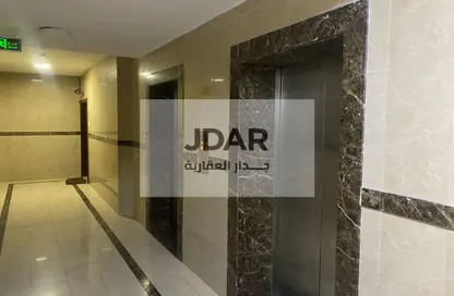 عمارة بالكامل للبيع في البرج الأزرق - المجاز 3 - المجاز - الشارقة عمارة بالكامل للبيع في البرج الأزرق - المجاز 3 - المجاز - الشارقة