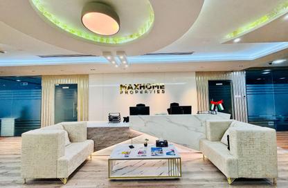 Office Space - Studio - 4 Bathrooms for rent in Hamdan Street - Abu Dhabi