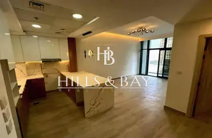 شقة - غرفة نوم - 2 حمامات للايجار في ذا ايست كريست - ديستريكت 17 - قرية جميرا الدائرية - دبي