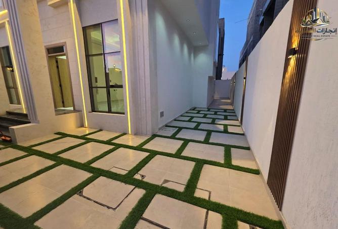 87448730 - Property Image 2