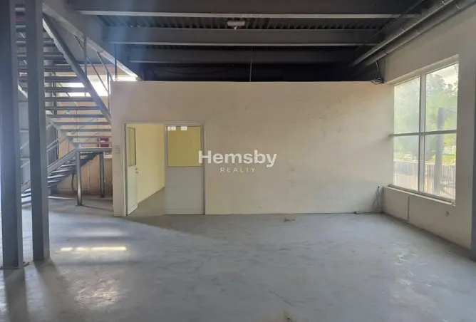 156006330 - Property Image 3