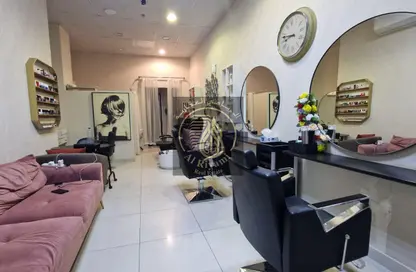 Shop - Studio - 2 Bathrooms for rent in Al Mowaihat 1 - Al Mowaihat - Ajman