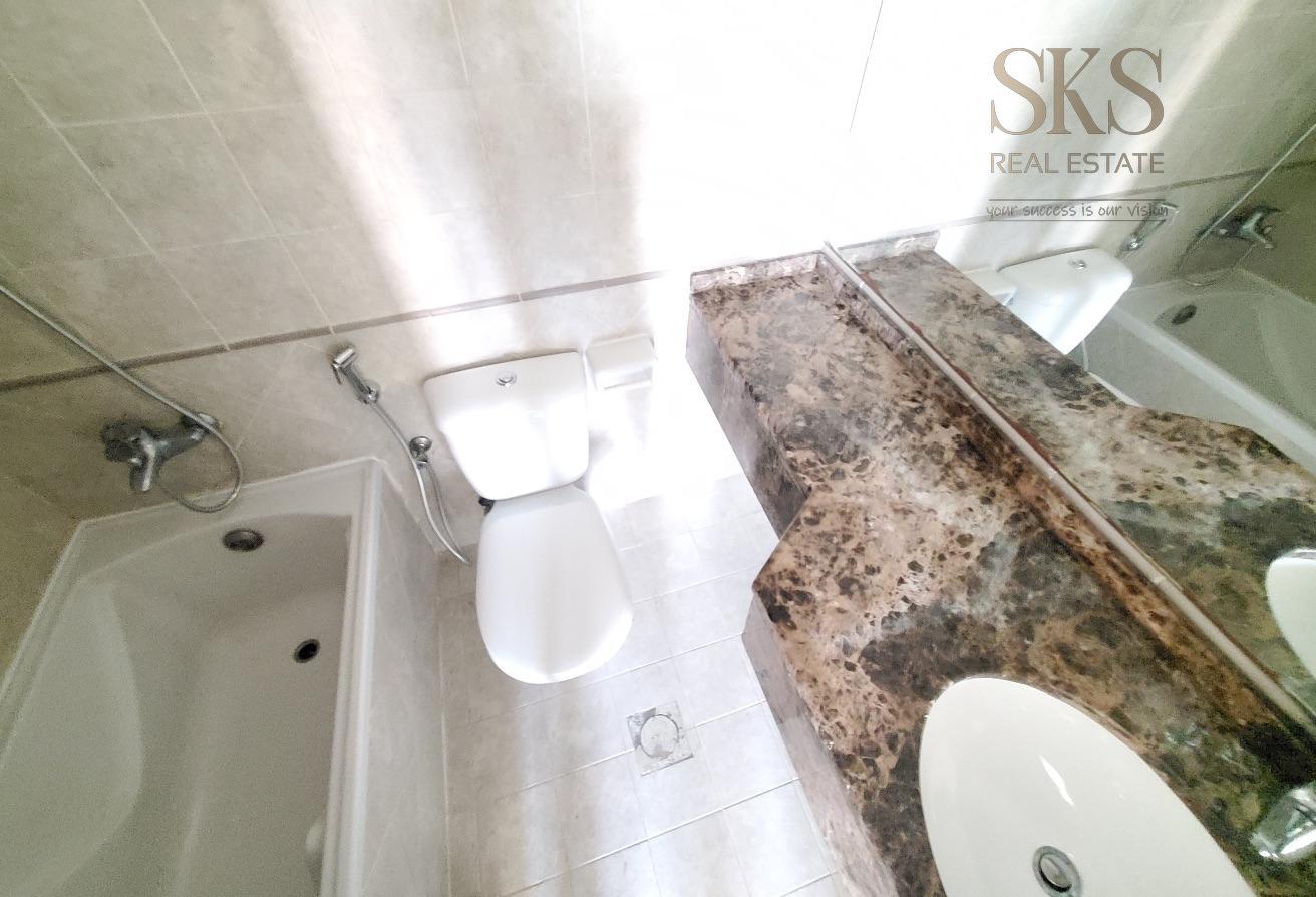Elegant 1BHK Apartment Close To Mall photo 11