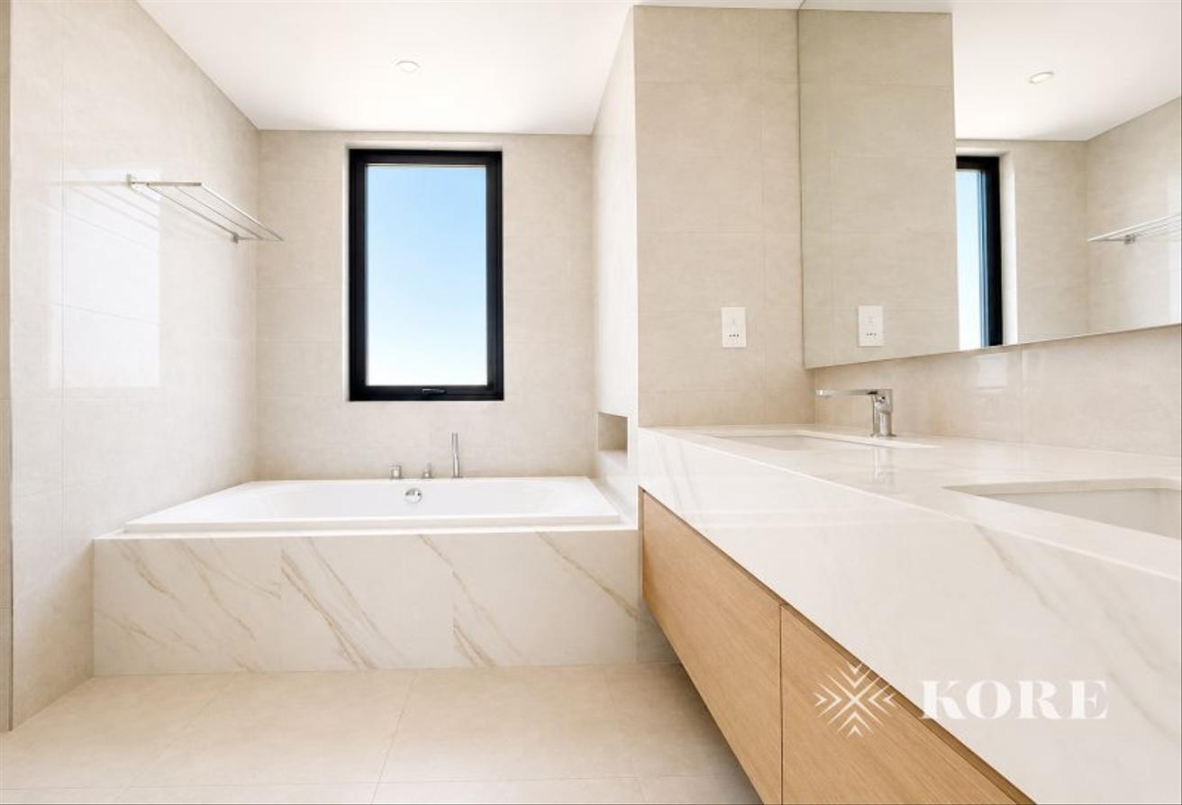 13 Month Rent | Big Plot | 4 Bed + Maid photo 9
