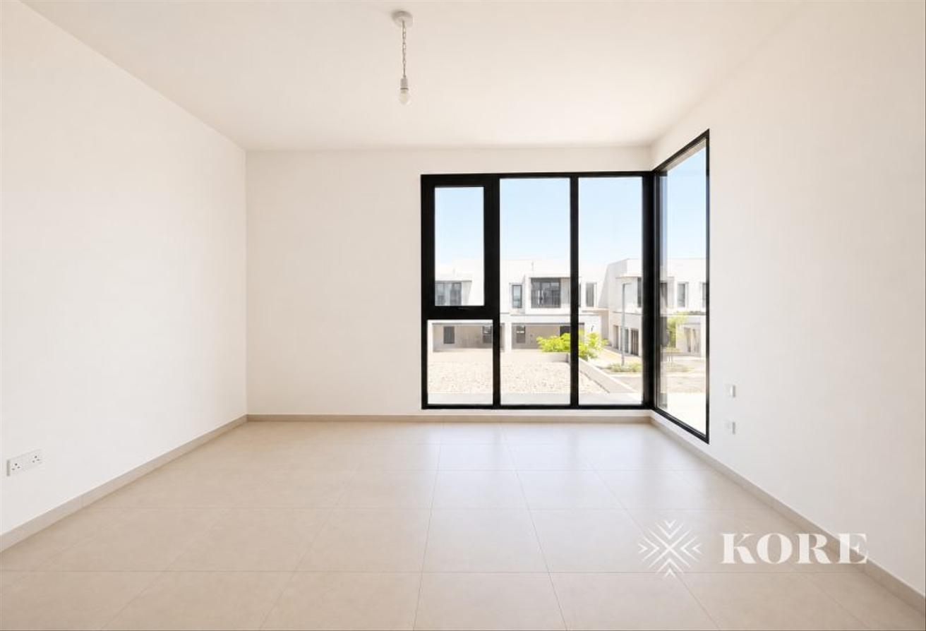 13 Month Rent | Big Plot | 4 Bed + Maid photo 12