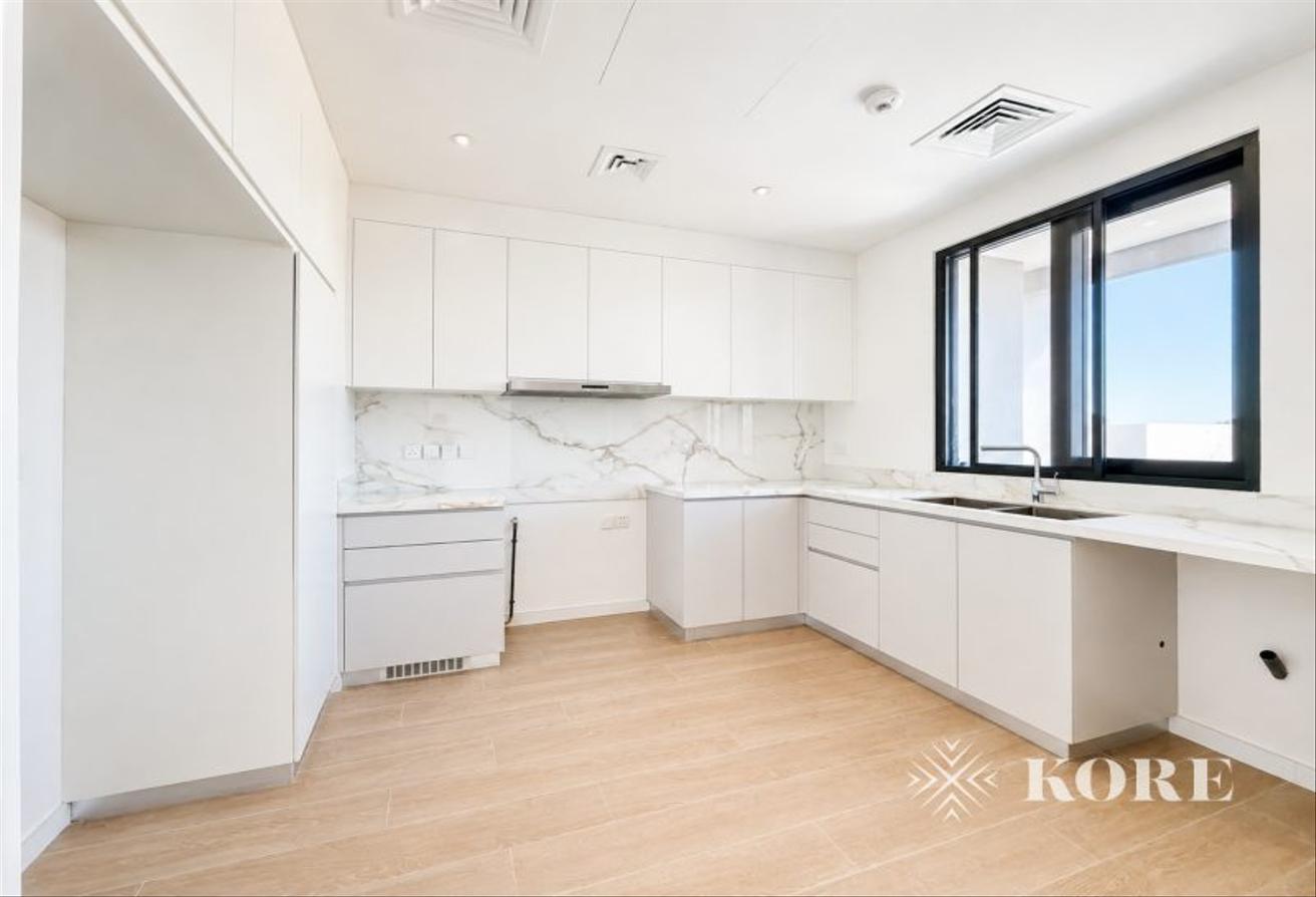 13 Month Rent | Big Plot | 4 Bed + Maid photo 6
