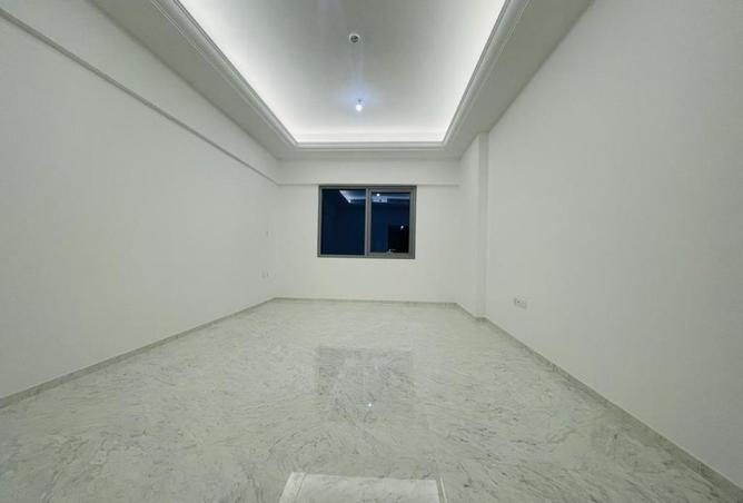 Modern 1 Bedroom Apartment | Near Park | 61k