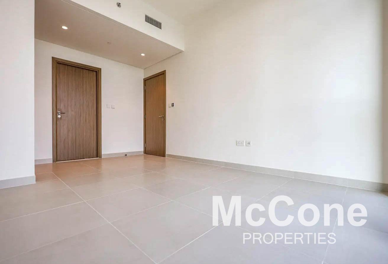 High Floor | Canal View | Available to Move in photo 11