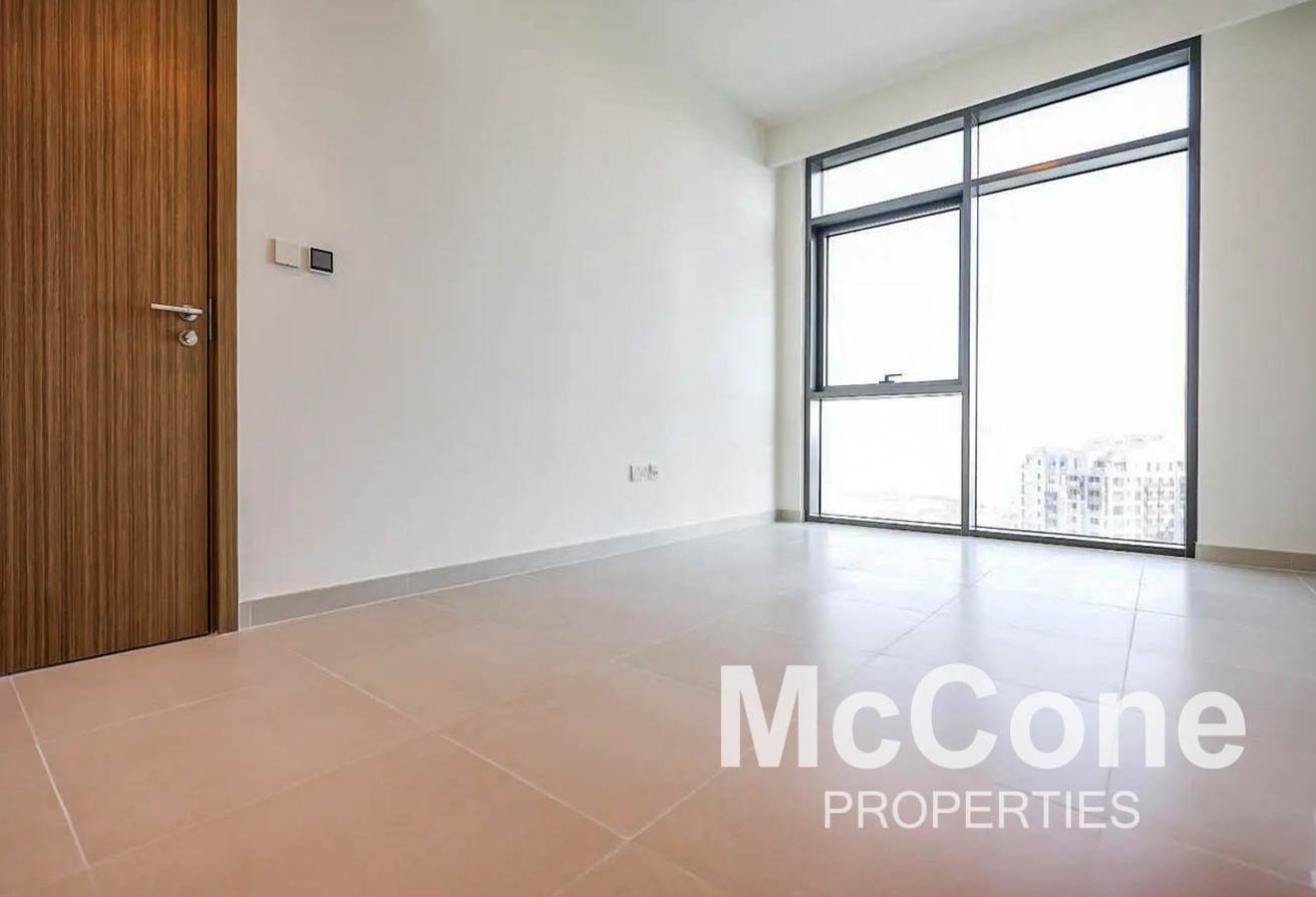 High Floor | Canal View | Available to Move in photo 10