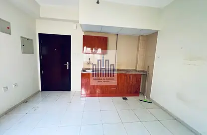 شقة - 1 حمام للايجار في طريق فاير ستاشن - مويلح - الشارقة