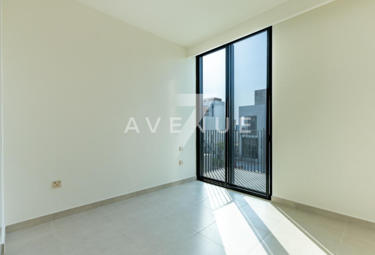 Natural Lighting I Huge Lay-out I Premium Quality photo 10