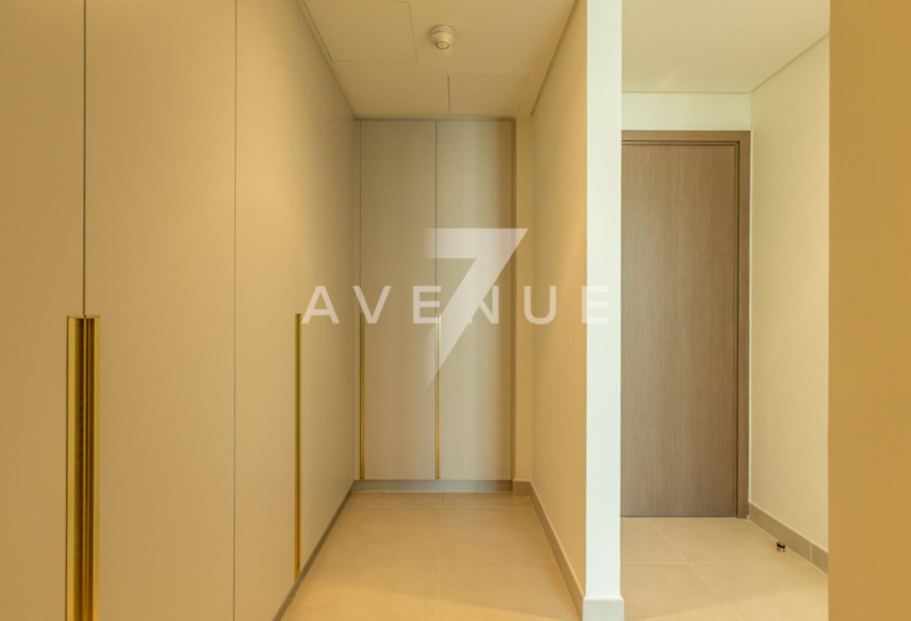 Natural Lighting I Huge Lay-out I Premium Quality photo 13