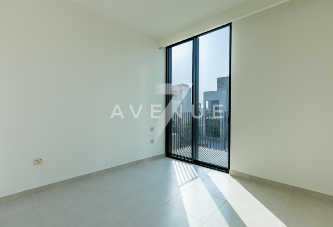 Natural Lighting I Huge Lay-out I Premium Quality photo 9