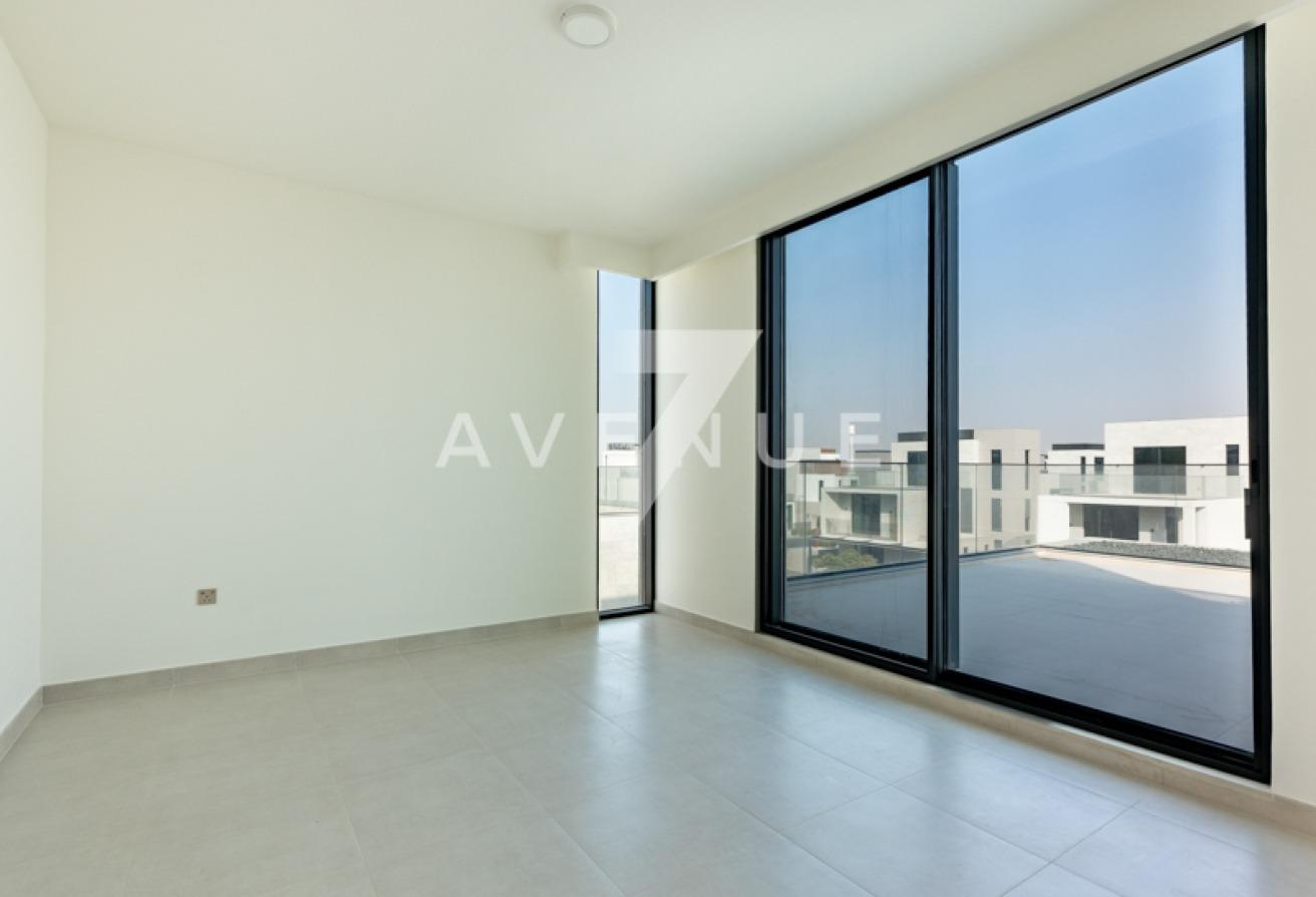 Natural Lighting I Huge Lay-out I Premium Quality photo 14