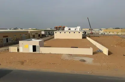 Warehouse - Studio - 2 Bathrooms for sale in Umm Al Thuoob - Umm Al Quwain