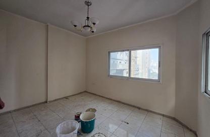 Apartment - 1 Bedroom - 2 Bathrooms for rent in Qasimia 10 building - Al Mahatta - Al Qasimia - Sharjah