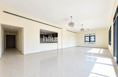 Apartment - 3 - 3 for rent in Al Ghaf 2 - Al Ghaf - Greens - Dubai