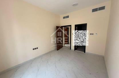 Apartment - 2 Bedrooms - 3 Bathrooms for rent in Al Jurf Industrial 3 - Al Jurf Industrial - Ajman