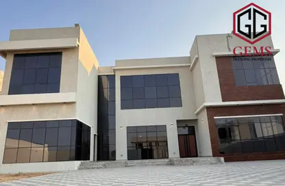 Villa - 5 Bedrooms - 6 Bathrooms for rent in Al Aweer 1 - Al Aweer - Dubai
