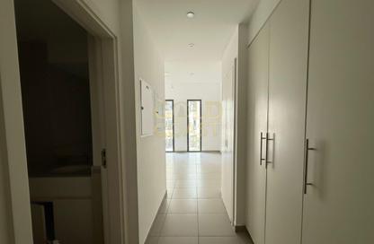 Apartment - Studio - 1 Bathroom for rent in Hayat Boulevard 2B - Hayat Boulevard 2 - Hayat Boulevard - Town Square - Dubai