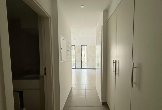 122470415 - Property Image 2