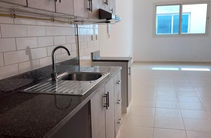 Apartment - Studio - 1 Bathroom for rent in Bayt Al Muteena 03 - Al Muteena - Deira - Dubai