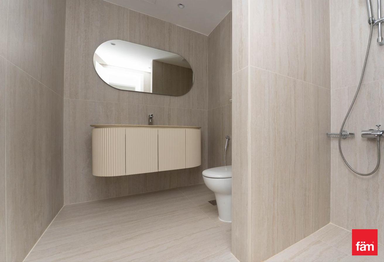 5 B/R + Maid | Private Beach Access | Vacant photo 17