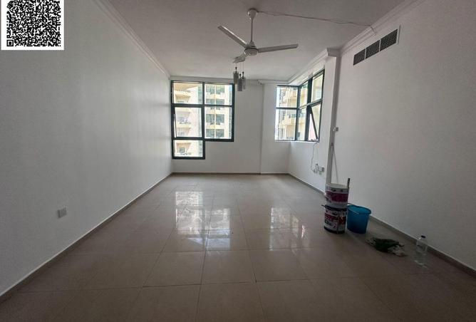 102832468 - Property Main Image