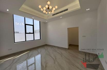 Villa - 4 - 6 for rent in Al Aweer 1 - Al Aweer - Dubai Villa - 4 - 6 for rent in Al Aweer 1 - Al Aweer - Dubai