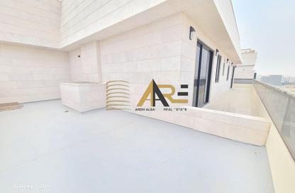 Apartment - 2 Bedrooms - 4 Bathrooms for rent in Sarab 2 - Aljada - Sharjah