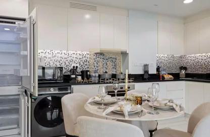 Apartment - 1 Bedroom - 2 Bathrooms for rent in Damac Towers by Paramount - Business Bay - Dubai