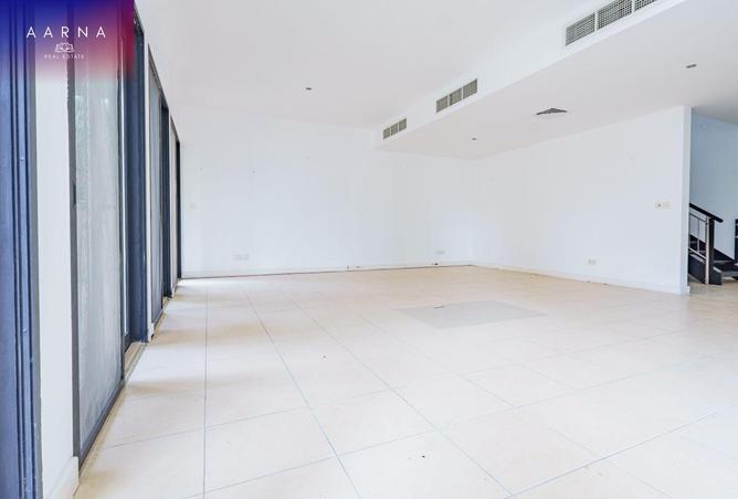 75016700 - Property Image 3