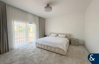 Villa - 5 - 6 for rent in Meadows 1 - Meadows - Dubai