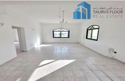 Villa - 3 - 4 for rent in Garden Villas - Umm Suqeim 2 - Umm Suqeim - Dubai