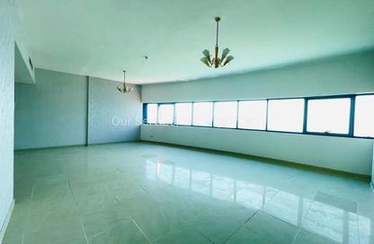 Apartment - 3 Bedrooms - 4 Bathrooms for rent in New Al Taawun Road - Al Taawun - Sharjah