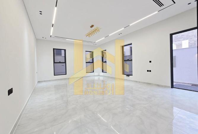 73843247 - Property Image 2