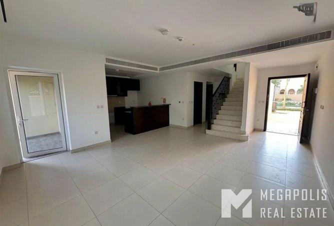 70280474 - Property Image 2