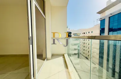 شقة - 2 غرف نوم - 2 حمامات للايجار في مبنى منخول - منخول - بر دبي - دبي