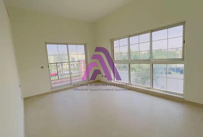 129737604 - Property Image 2