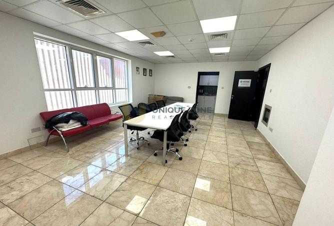 127013255 - Property Image 2