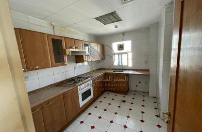 Apartment - 2 - 2 for rent in Qasimia 10 building - Al Mahatta - Al Qasimia - Sharjah