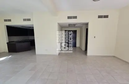 شقة - 2 غرف نوم - 3 حمامات للبيع في مبنى 167 - طراز حديث - ديسكفري جاردنز - دبي