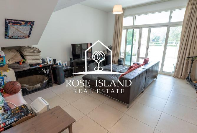 83250008 - Property Image 3