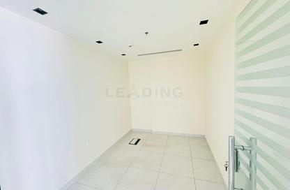 Office Space - Studio - 1 Bathroom for rent in The Regal Tower - Business Bay - Dubai